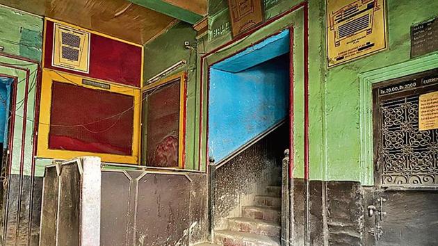 There’s also another set of staircase, very broad and imposing, emanating a silence that seems extremely fragile. (HT Photo) There’s also another set of staircase, very broad and imposing, emanating a silence that seems extremely fragile. (HT Photo)