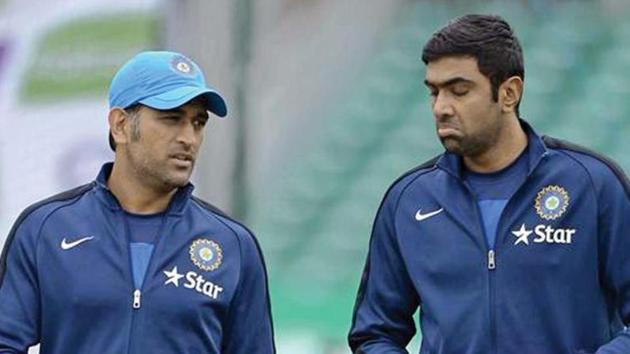 File image of MS Dhoni and R Ashwin.(PTI) File image of MS Dhoni and R Ashwin.(PTI)