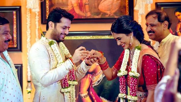 Nithiin and Shalini get engaged. Nithiin and Shalini get engaged.