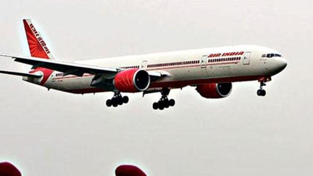 A “dismayed” group of Air India pilots wrote to the civil aviation minister Hardeep Puri about the “callousness and thoughtlessness” with which certain policy decisions concerning them have been made (HT File Photo) A “dismayed” group of Air India pilots wrote to the civil aviation minister Hardeep Puri about the “callousness and thoughtlessness” with which certain policy decisions concerning them have been made (HT File Photo)