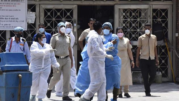 With the spike of 37,724 new cases, India’s Covid-19 count stood at 11,92,915 on Wednesday. (Sonu Mehta/HT PHOTO) With the spike of 37,724 new cases, India’s Covid-19 count stood at 11,92,915 on Wednesday. (Sonu Mehta/HT PHOTO)