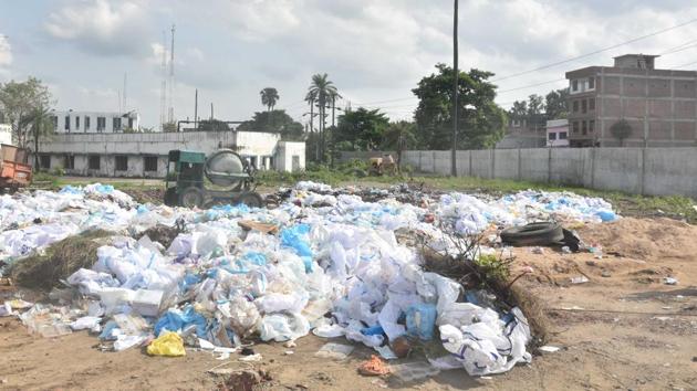 This is the fourth time the CPCB has issued guidelines on management of bio-medical waste generated from coronavirus.(HT Photo)