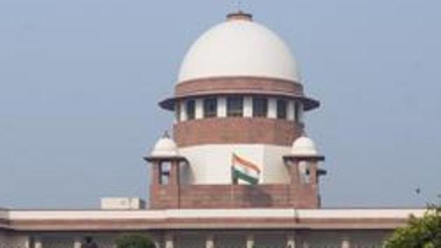 Justice Mishra asked Sibal on what grounds the disqualification was sought (HT Photo) Justice Mishra asked Sibal on what grounds the disqualification was sought (HT Photo)