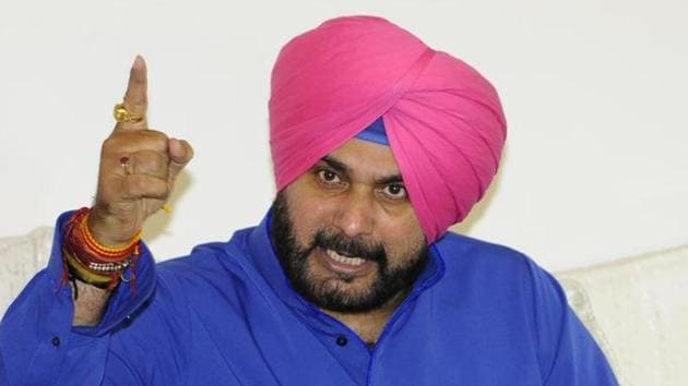 Navjot Singh Sidhu during a press conference 2 in Chandigarh.(Anil Dayal/HT File Photo)