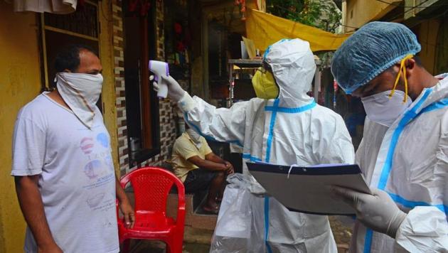 Of the total number of coronavirus cases reported since the beginning of March in the country, nearly 60% affected people have recovered so far, according to the Union Health Ministry.(BACHCHAN KUMAR/HT PHOTO.) Of the total number of coronavirus cases reported since the beginning of March in the country, nearly 60% affected people have recovered so far, according to the Union Health Ministry.(BACHCHAN KUMAR/HT PHOTO.)