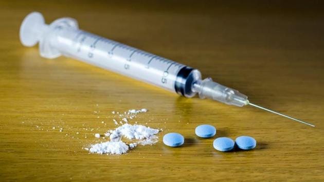 Acting on a tip-off, officers of the city police’s Special Task Force (STF) conducted a raid and arrested two Murshidabad-based drug peddlers from Garden Reach in the western parts of Kolkata. (Image used for representation). (SHUTTERSTOCK.) Acting on a tip-off, officers of the city police’s Special Task Force (STF) conducted a raid and arrested two Murshidabad-based drug peddlers from Garden Reach in the western parts of Kolkata. (Image used for representation). (SHUTTERSTOCK.)