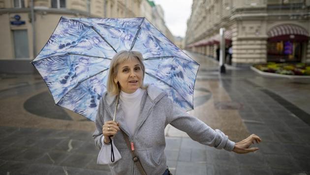 Tatyana Khrupina, speaks from Nikolskaya street near Red Square during her interview with the Associated Press in Moscow, Russia on July 21. “It has its minimal usefulness, but it is definitely not what you should start with,” Tatyana Khrupina told the AP, adding that she doesn't “really believe” in the effectiveness of a mask. (Alexander Zemlianichenko / AP) Tatyana Khrupina, speaks from Nikolskaya street near Red Square during her interview with the Associated Press in Moscow, Russia on July 21. “It has its minimal usefulness, but it is definitely not what you should start with,” Tatyana Khrupina told the AP, adding that she doesn't “really believe” in the effectiveness of a mask. (Alexander Zemlianichenko / AP)