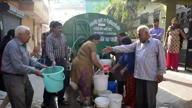 An advisory issued by the water utility has asked the public to make judicious use of water and reach out to the emergency control room numbers in case of requirement of water tanker.(HT File Photo)