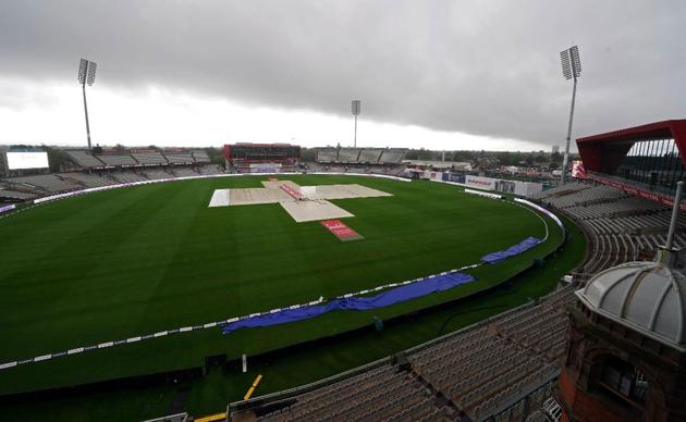 The Old Trafford cricket stadium wore a gloomy look the entire day.(Getty Images)