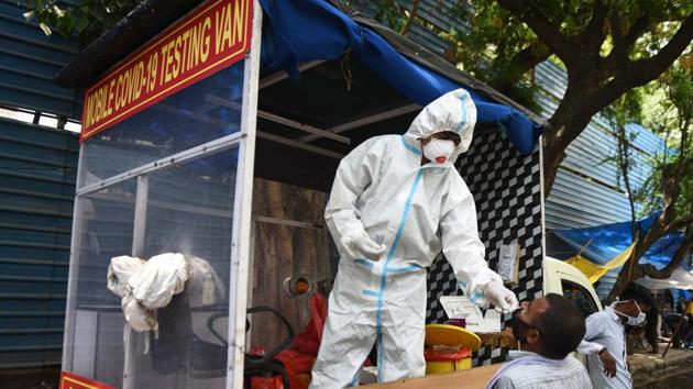 The Delhi government has also said it has capped the price of RT/PCR test at Rs 2,400, including taxes, rapid testing cost has been capped at Rs 450 and private labs have been asked to not refuse home collection of samples. (Sanchit Khanna/HT file photo) The Delhi government has also said it has capped the price of RT/PCR test at Rs 2,400, including taxes, rapid testing cost has been capped at Rs 450 and private labs have been asked to not refuse home collection of samples. (Sanchit Khanna/HT file photo)