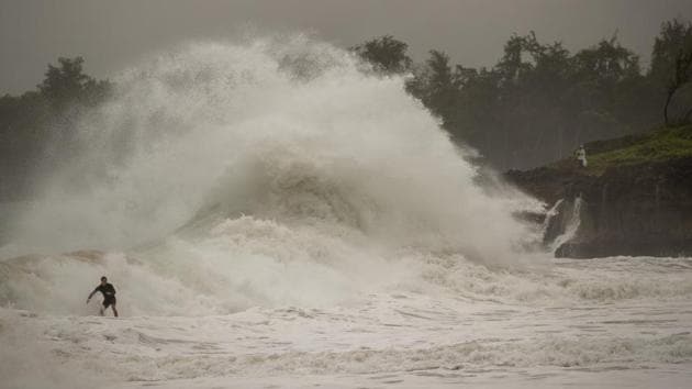 It is rare for hurricanes to make landfall in Hawaii. Should Douglas do so, it will be only the third storm in modern history, the last two being Hurricane Dot in 1959 and Hurricane Iniki in 1992. (AP Photo) It is rare for hurricanes to make landfall in Hawaii. Should Douglas do so, it will be only the third storm in modern history, the last two being Hurricane Dot in 1959 and Hurricane Iniki in 1992. (AP Photo)