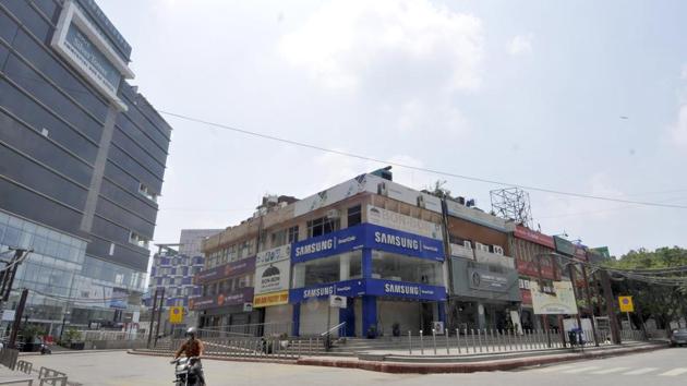 The lockdown in Shillong agglomeration -- localities within the Shillong municipality and scheduled areas -- was announced after 56 new Covid-19 cases were reported in the last two days. (Sunil Ghosh/HT Photo. Representative image) The lockdown in Shillong agglomeration -- localities within the Shillong municipality and scheduled areas -- was announced after 56 new Covid-19 cases were reported in the last two days. (Sunil Ghosh/HT Photo. Representative image)