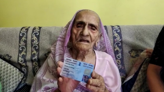 117-year old Girija Bai Tiwari, the oldest taxpayer in Madhya Pradesh and Chhattisgarh, as per income tax department.