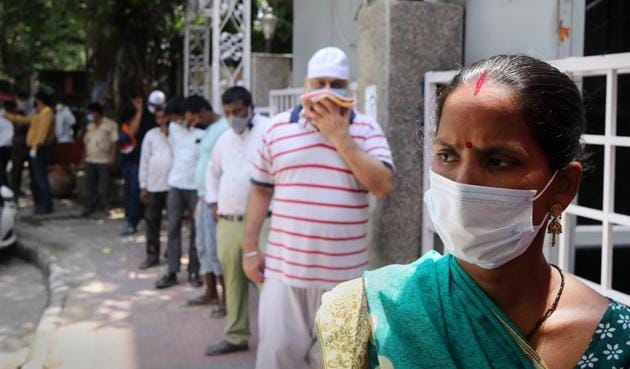 Given the fast spread of the infection, other cities may follow the course of Ahmedabad and Delhi and achieve herd immunity(Bloomberg) Given the fast spread of the infection, other cities may follow the course of Ahmedabad and Delhi and achieve herd immunity(Bloomberg)