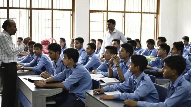 The new development has led to a question on the existence of thousands of English-medium schools that across the country.(HT file photo)