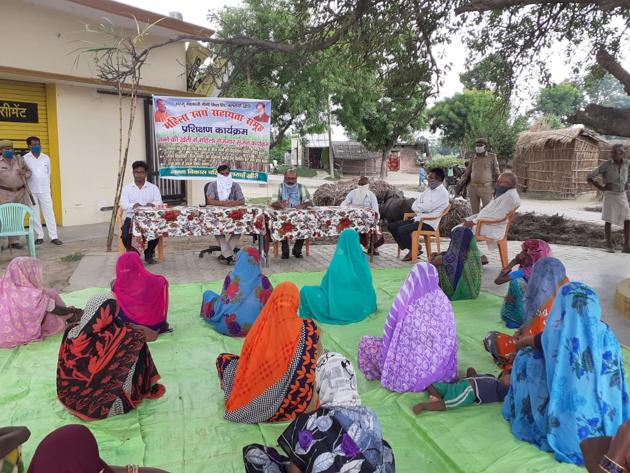 Women being trained how to nurture cane seedlings in an Uttar Pradesh village. (sourced) Women being trained how to nurture cane seedlings in an Uttar Pradesh village. (sourced)