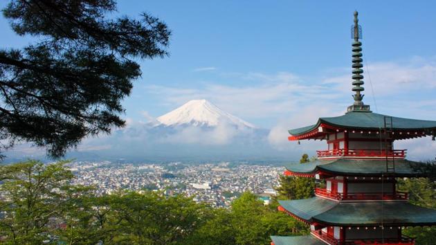 Tokyo plans to urge shorter operating hours for restaurants and karaoke parlours next month to tackle a recent spike in coronavirus infections.(Unsplash) Tokyo plans to urge shorter operating hours for restaurants and karaoke parlours next month to tackle a recent spike in coronavirus infections.(Unsplash)