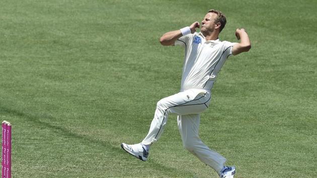 New Zealand's Neil Wagner bowls on day two of the third cricket test match between Australia and New Zealand at the Sydney Cricket Ground in Sydney, Australia Saturday, Jan. 4, 2020.(AP)