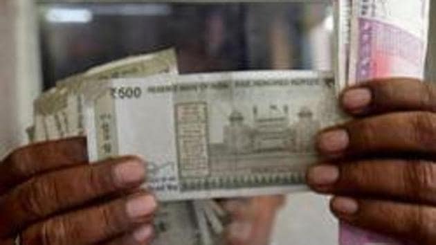The domestic unit finally settled for the day at 74.81, 3 paise higher over its previous close of 74.84.(REUTERS) The domestic unit finally settled for the day at 74.81, 3 paise higher over its previous close of 74.84.(REUTERS)