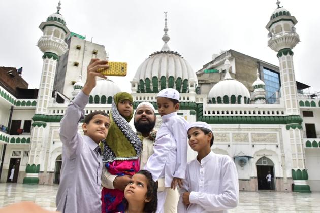 Muslim devotees during offer prayers at Jama Masjid in Amritsar on the occasion of Eid-Ul-Adha on Saturday. (Ht photo)