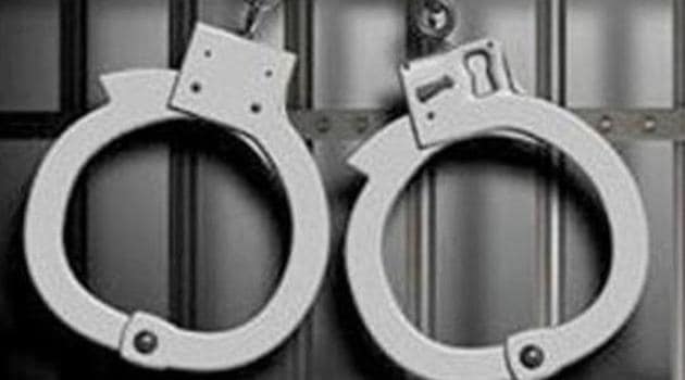The two arrested men are Vikram Saxena, 34, who has also been involved in a case of cheating in Delhi previously, and Saxena’s brother-in-law Mudit Kumar, 38.