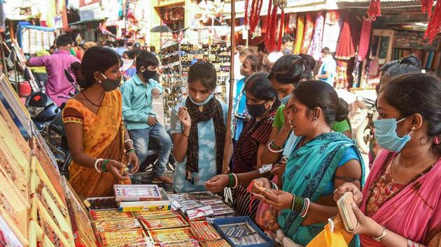 Women purchase 'rakhi' ahead of Raksha Bandhan festival, in Patna. (PTI) Women purchase 'rakhi' ahead of Raksha Bandhan festival, in Patna. (PTI)