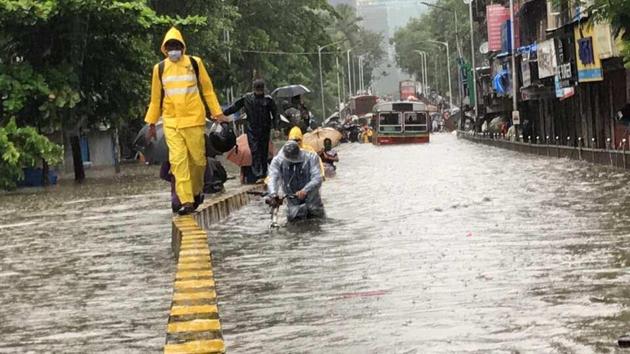 Thane has recorded 10.41 millimetres (mm) of overnight rainfall.(HT photo)