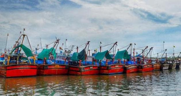 A fishing boat, Lucky Star, carrying 13 fisher folks from Gorai, went into the sea for fishing last Saturday.(PTI (Representative Image))