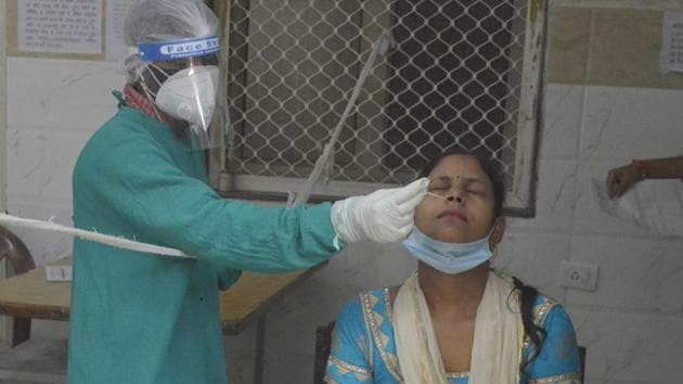 A total of 14,89,016 samples had been tested for Covid-19 so far in Karnataka, out of which 42,458 on Tuesday with 29,488 being rapid antigen tests.(HT Photo) A total of 14,89,016 samples had been tested for Covid-19 so far in Karnataka, out of which 42,458 on Tuesday with 29,488 being rapid antigen tests.(HT Photo)