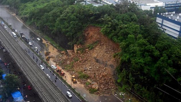 An aerial view of the Western Express Highway near Kandivali in Mumbai on August 4. A landslide on the Western Express Highway, a major north-south arterial road, in suburban Kandivali affected vehicular movement from the western suburbs towards south Mumbai, PTI reported. (ANI)