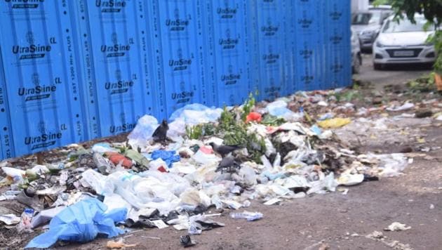 The thunderstorm that struck Patna on Wednesday evening did not help the cause either, as the litter flew all over the place on the hospital campus. (Sourced) The thunderstorm that struck Patna on Wednesday evening did not help the cause either, as the litter flew all over the place on the hospital campus. (Sourced)