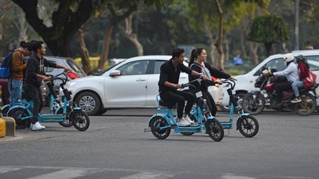 The government aims to register at least 500,000 EVs in Delhi in the next five years.(Sanchit Khanna/HT file photo)