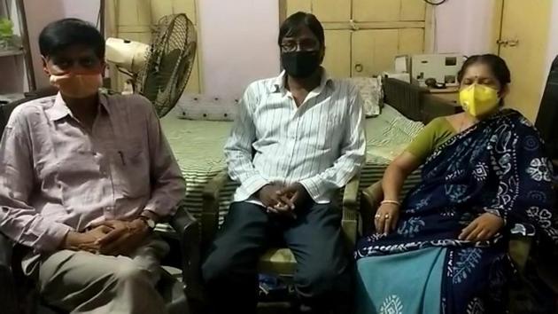 Jayanta Pramanik says he is finding it difficult to feed his family due to unpaid bills.(HT Photo)