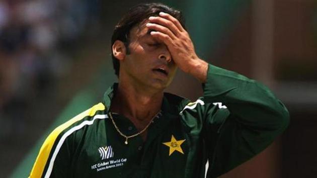 A dejected Shoaib Akhtar of Pakistan during the ICC Cricket World Cup 2003.(Getty Images)