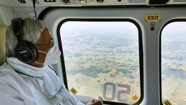 Cm Nitish Kumar Conducts Aerial Survey Of Flood Affected Areas In Bihar Hindustan Times 6673