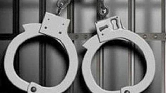 Officials said that Raj and Tomar were arrested on Saturday morning after they received a tip. Raj’s interrogation, an officer said, revealed that he was first arrested in 2004 in a theft case. (HT Archives. Representative image) Officials said that Raj and Tomar were arrested on Saturday morning after they received a tip. Raj’s interrogation, an officer said, revealed that he was first arrested in 2004 in a theft case. (HT Archives. Representative image)