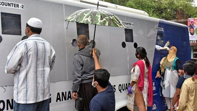 The team was all praise for the state government for introducing an innovative mobile application – Home Isolation Telemedicine and Management (HITAM), through which the health of the Covid-19 patients under home isolation is being monitored.(ANI)