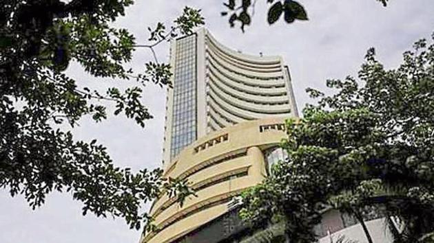 July saw a net outflow of <span class='webrupee'>?</span>2,480.35 crore from equity mutual funds, data released by AMFI showed.