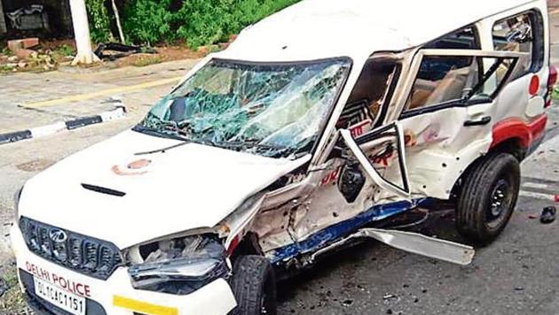 The police vehicle that the 19-year-old student rammed his car into.(HT Photo)