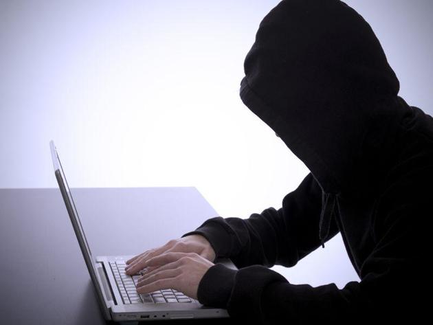 Srikumar Prasad (50), who has filed a first information report (FIR) at Antop Hill police station about the scam, was asked to download a quick support application on his mobile phone and to fill his credit and debit card details in it, leading to a loss of Rs 1.91 lakh in a series of seven-eight fraudulent transactions.(HT Archive/For Representative Purposes Only) Srikumar Prasad (50), who has filed a first information report (FIR) at Antop Hill police station about the scam, was asked to download a quick support application on his mobile phone and to fill his credit and debit card details in it, leading to a loss of Rs 1.91 lakh in a series of seven-eight fraudulent transactions.(HT Archive/For Representative Purposes Only)