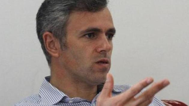 Omar Abdullah has accused the JK government of misleading court over detentions of leaders from the valley.(HT Photo/File)