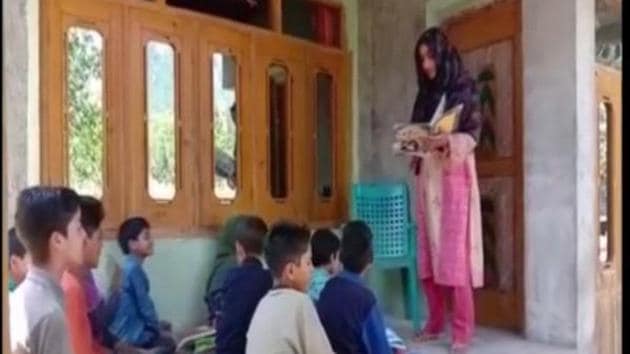 Mahfooza Akhtar is going extra mile to spread awareness regarding importance of education.(ANI) Mahfooza Akhtar is going extra mile to spread awareness regarding importance of education.(ANI)