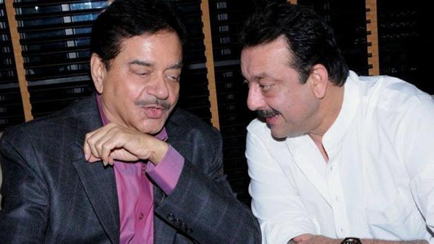 Shatrughan Sinha shared two throwback pictures with Sanjay Dutt on Twitter.