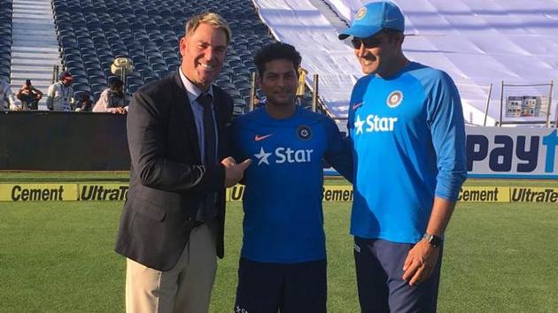 Kuldeep Yadav flanked by Shane Warne and Anil Kumble in Pune(BCCI)