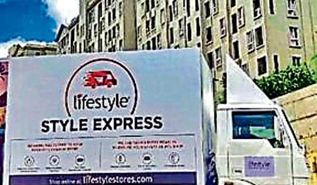Some firms are setting up mobile shops near shoppers’ apartments. Some firms are setting up mobile shops near shoppers’ apartments.