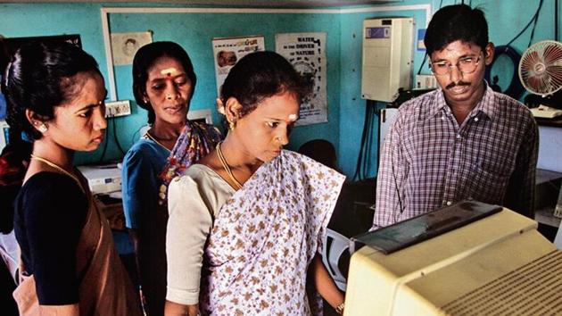 An internet centre in Veerampattinam, Pondicherry.