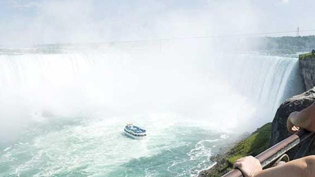 India’s national flag will be hoisted at the Niagara falls on August 15, Independence Day.(HT Archive)