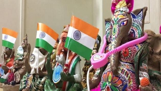 Indore’s Lok Sanskriti Manch, supported by MP Shankar Lalwani, has come up with the unique idea of creating eco-friendly Ganesha idols.(ANI)