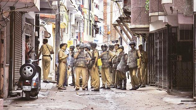 Delhi Police’s special cell at the encounter spot in Jamia Nagar in New Delhi.(Sunil Saxena/HT File Photo)