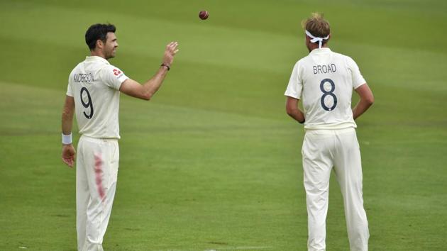 England's James Anderson, left, takes the ball from teammate Stuart Broad during the first day of the second cricket Test match between England and Pakistan. (AP) England's James Anderson, left, takes the ball from teammate Stuart Broad during the first day of the second cricket Test match between England and Pakistan. (AP)